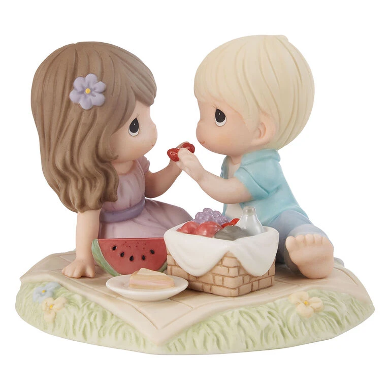 Precious Moments Every Day With You Is A Picnic Couple Figurine, 4.02" 1 Precious Moments Every Day With You Is A Picnic Couple Figurine, 4.02"
